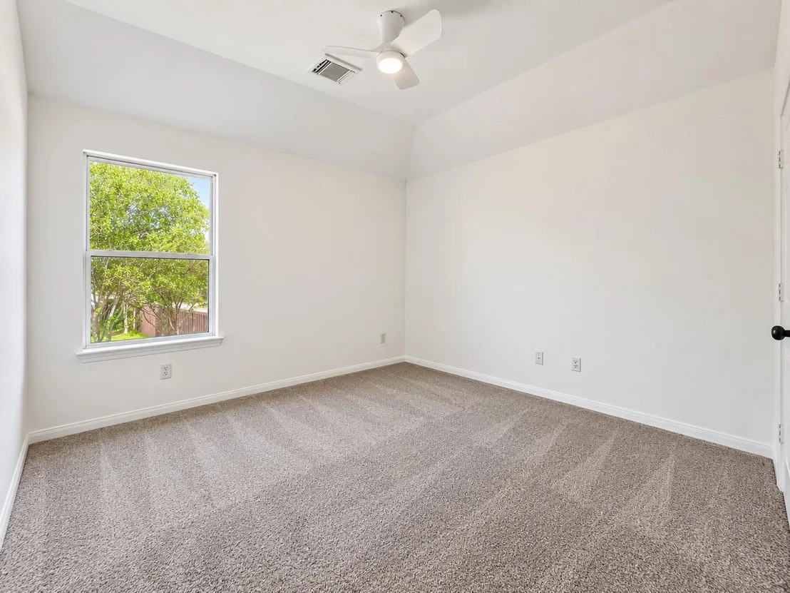 Photo of 6043 Heathmoor Lane