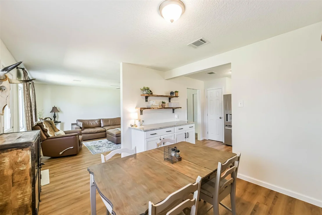 Photo of 323 Coventry Lane
