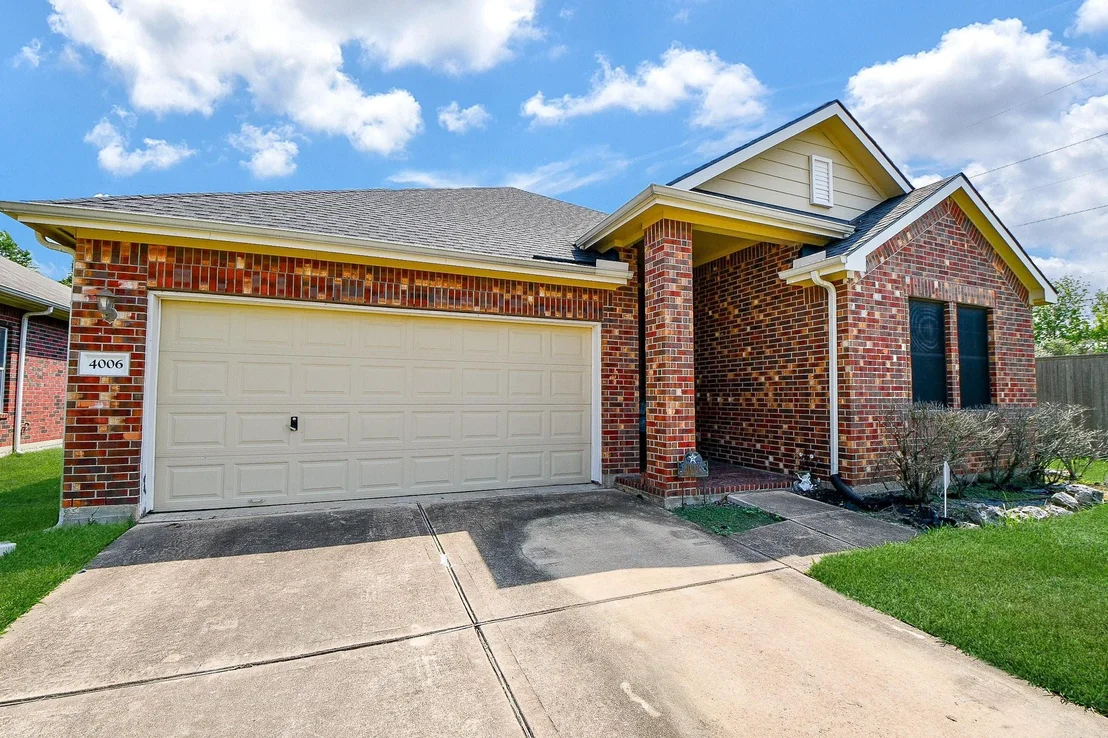 Photo of 4006 Mt Everest Way