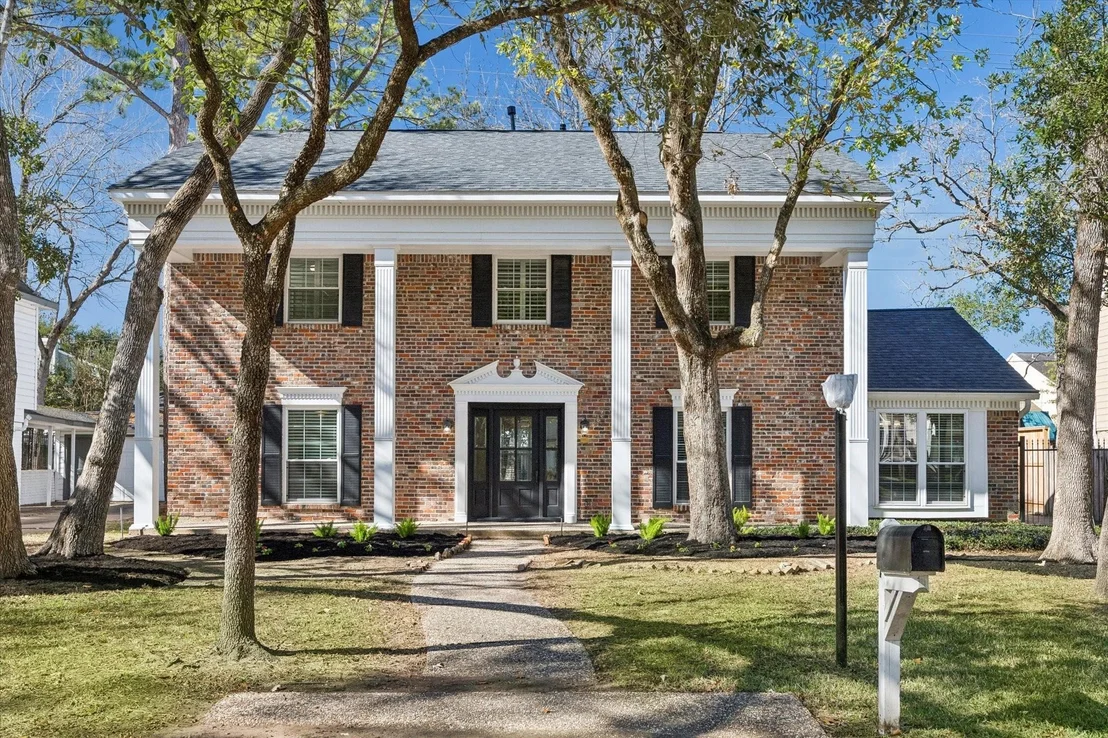 Photo of 727 Langwood Drive