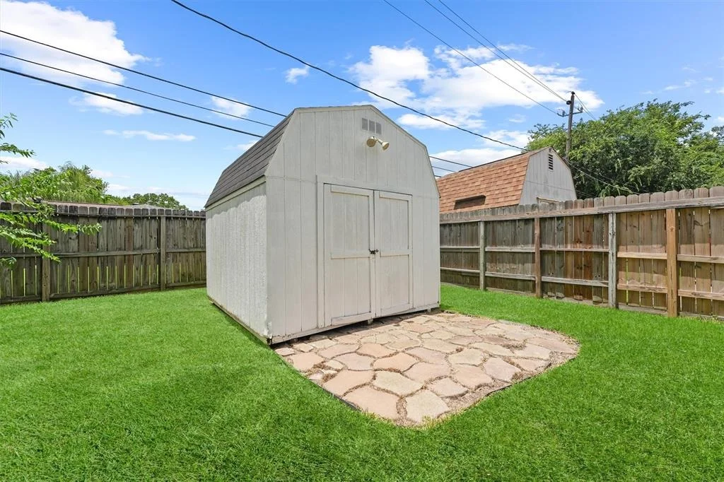 Photo of 2106 Huckleberry Lane