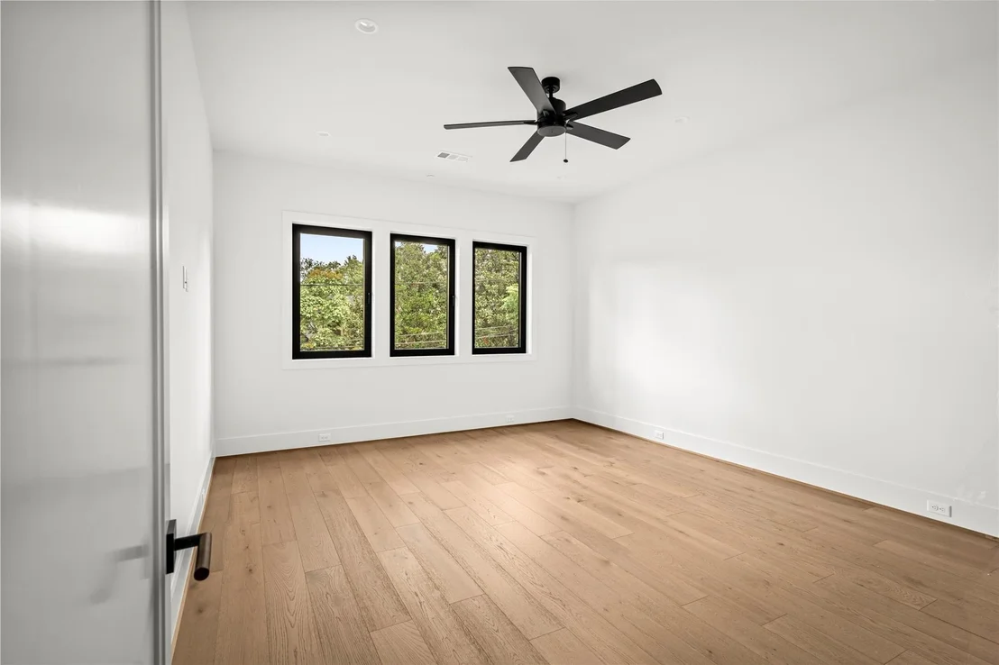 Photo of 710 Glen Echo Lane