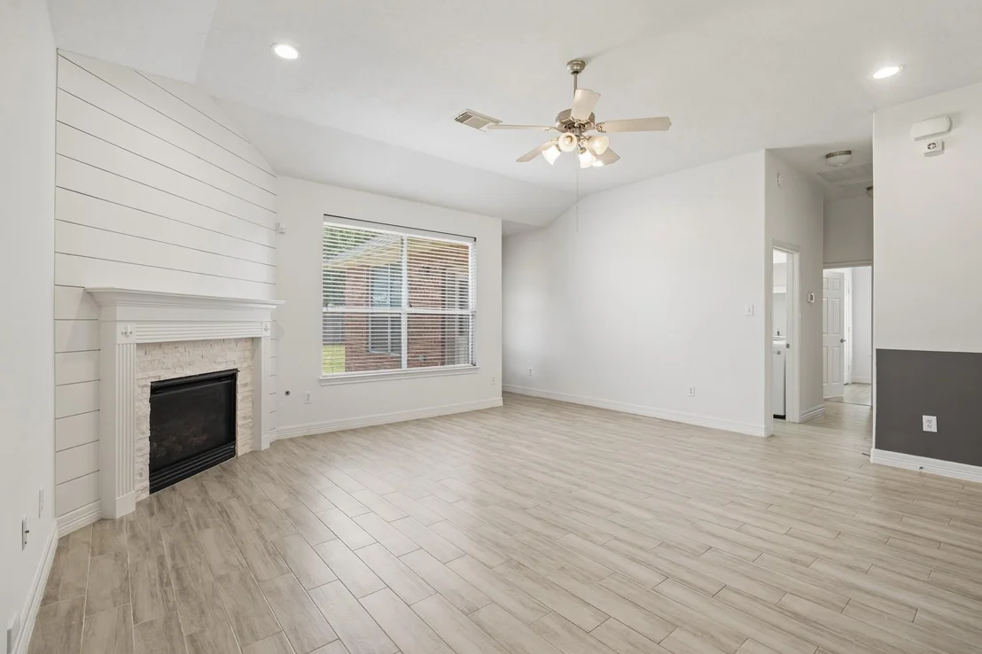 Photo of 7419 Avalon Trace