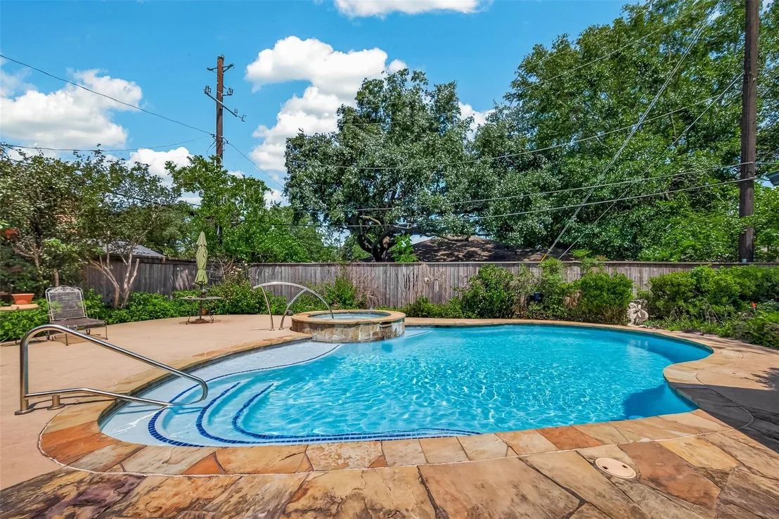 Photo of 5326 Redstart Street