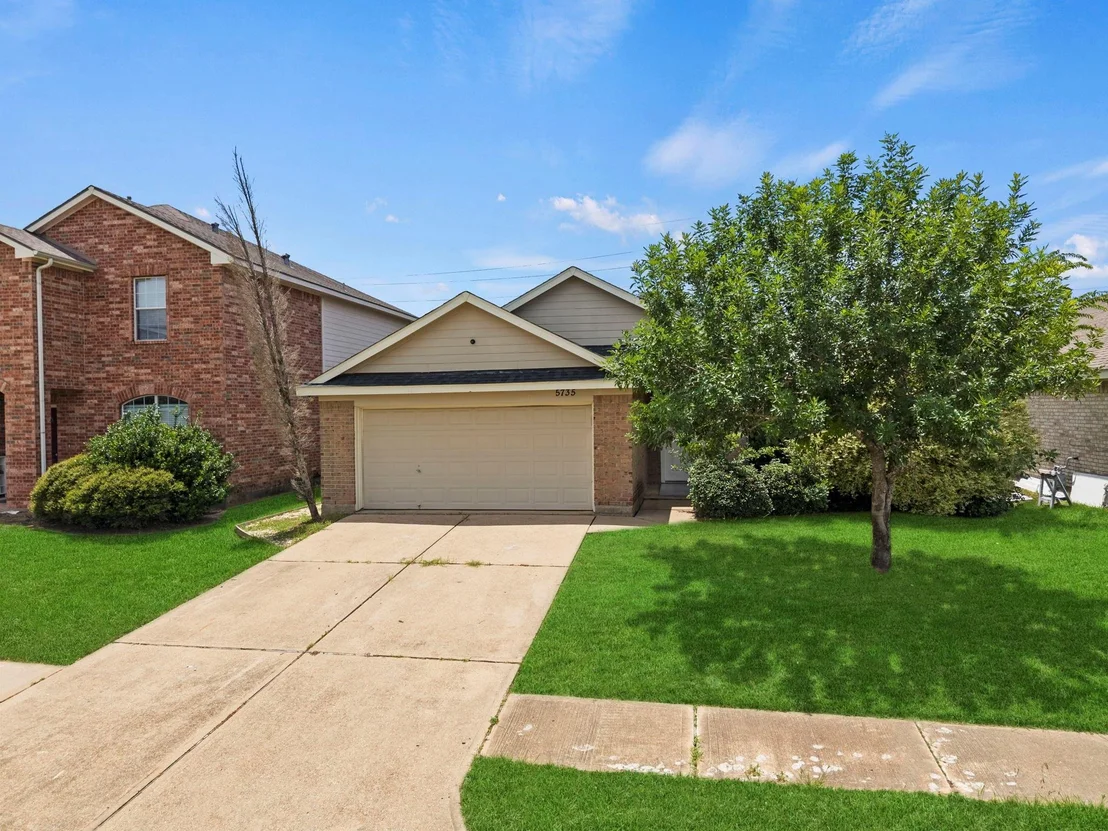 Photo of 5735 Brookhollow Pine Trail