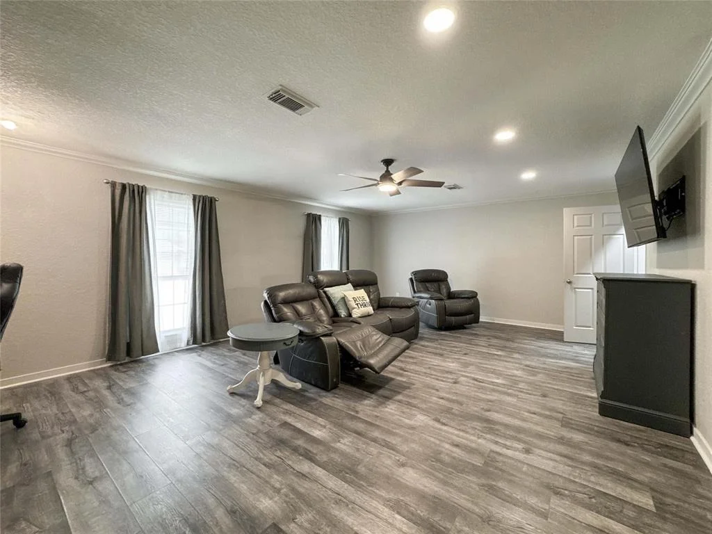 Photo of 712 Molina Drive