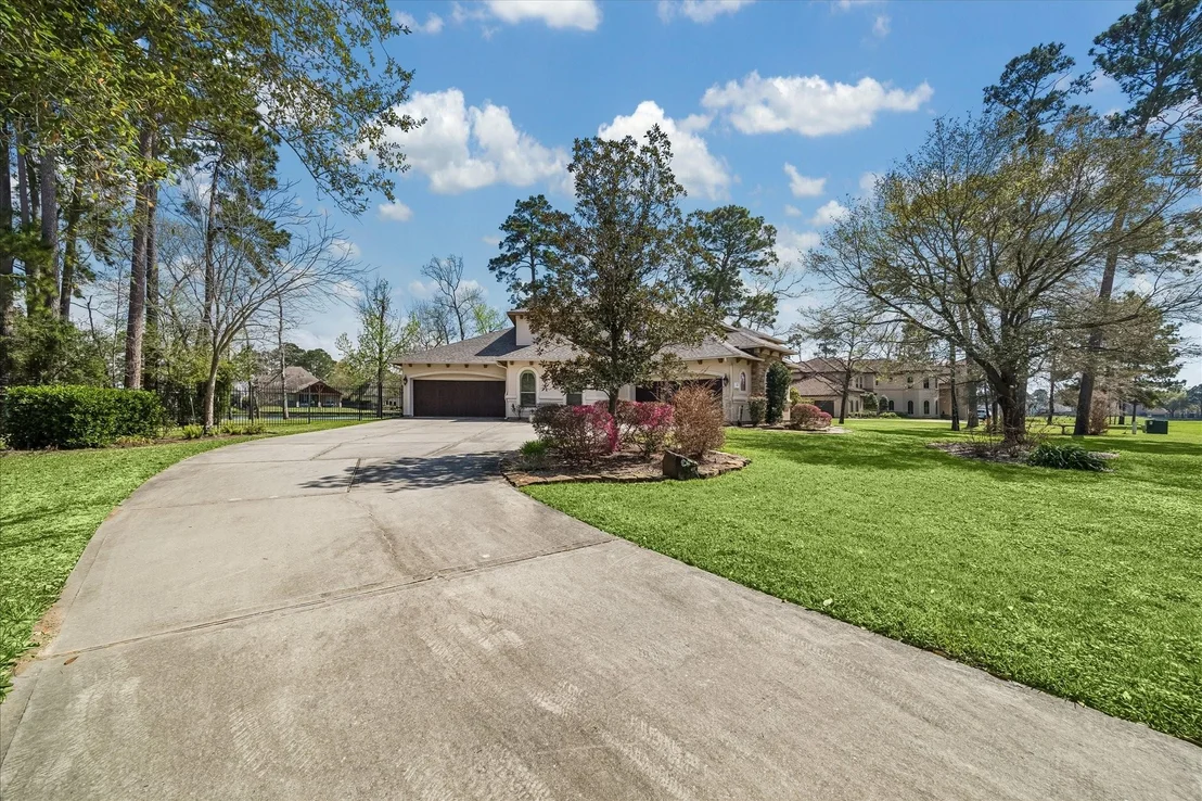Photo of 21010 Kings River Point Drive