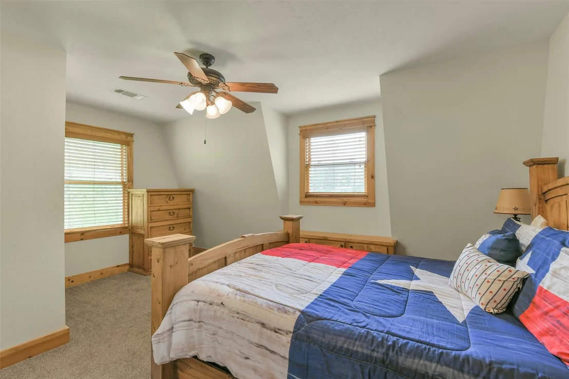 Photo of 91 Bluejay Way