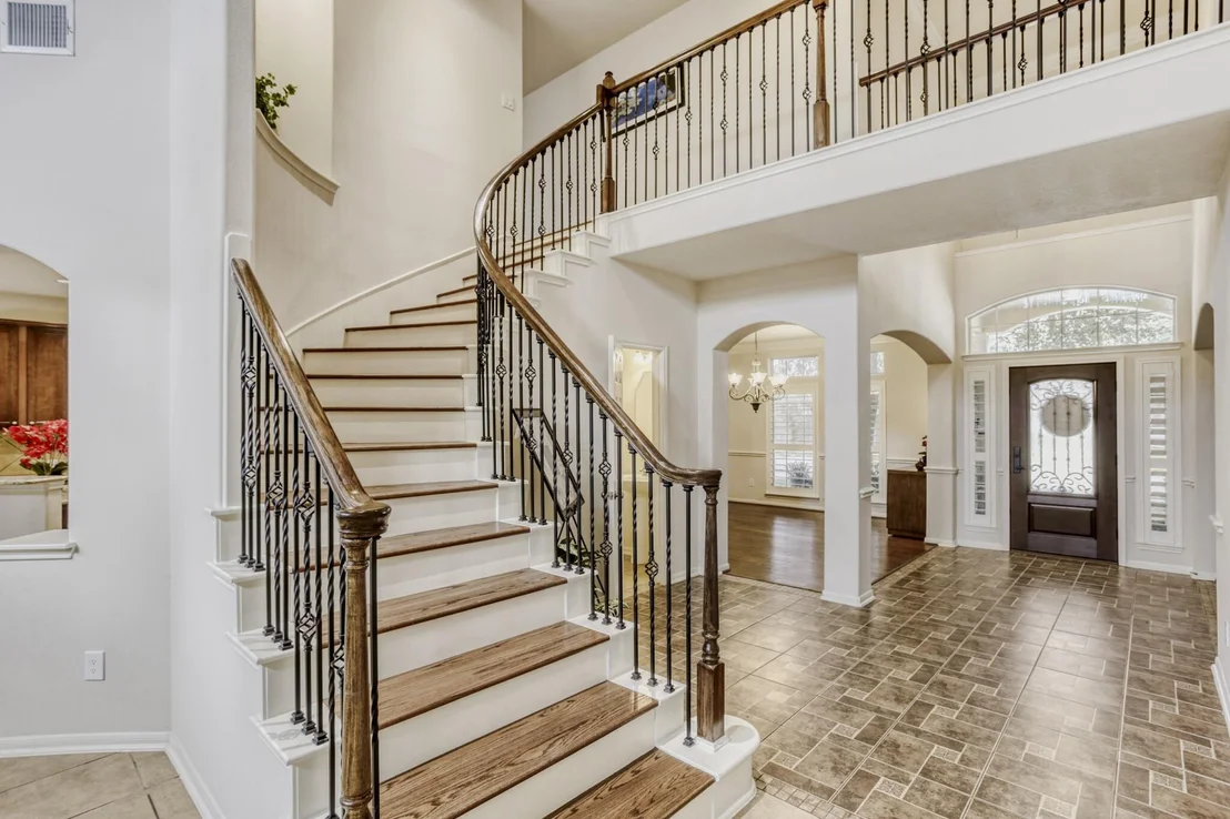 Photo of 19303 Valiant Woods Drive