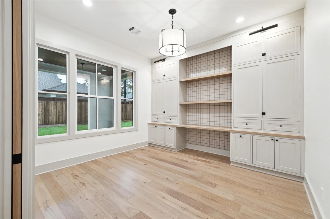 Photo of 1714 Viking Drive