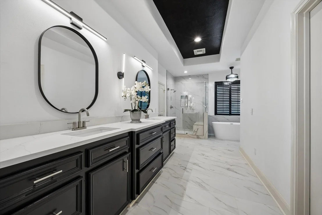 Photo of 4523 Maple Street