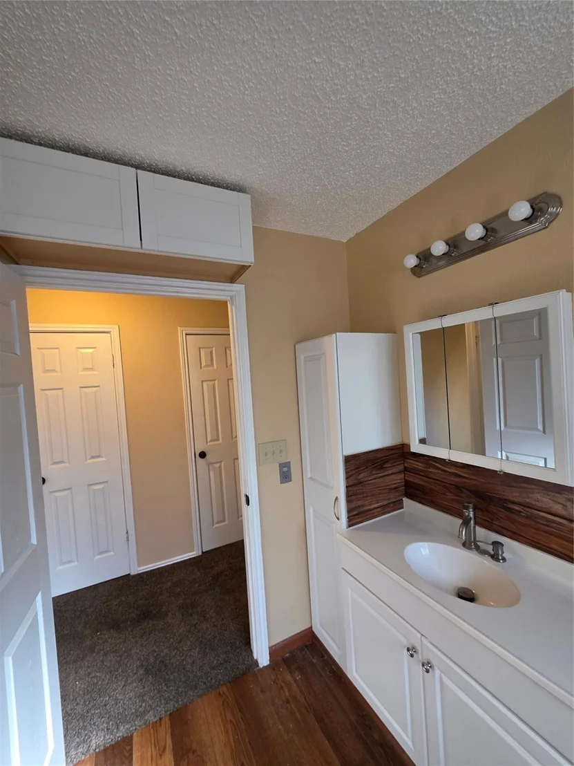 Photo of 3437 Columbia Drive