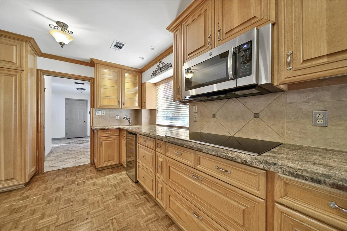 Photo of 1147 Thornton Road