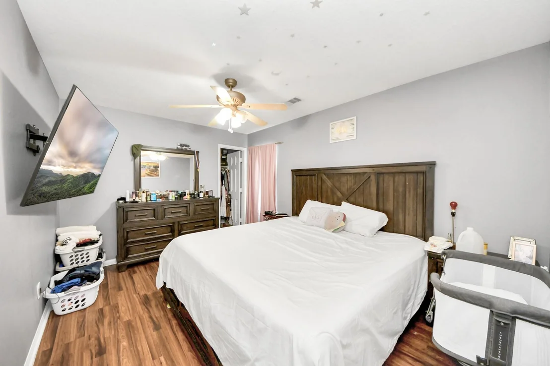 Photo of 922 N Sky Drive