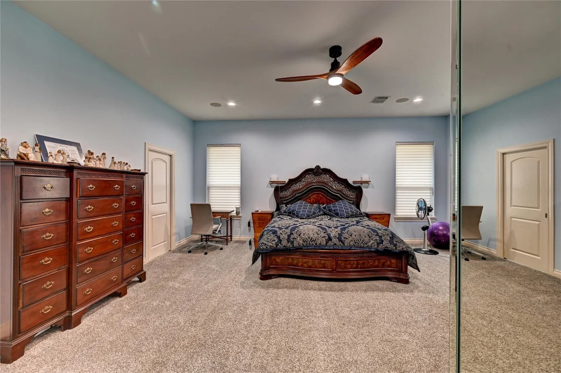 Photo of 9526 Deer Path Lane