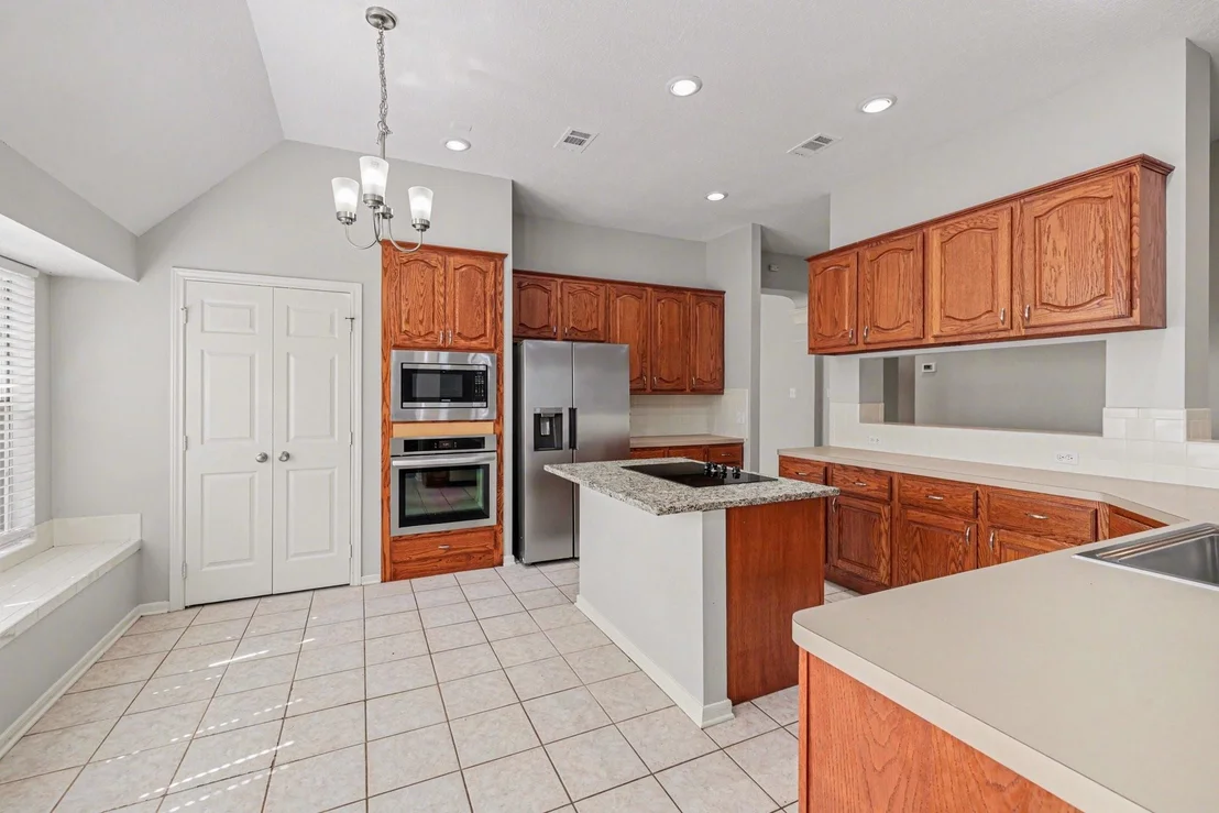 Photo of 215 Bristol Bend Circle