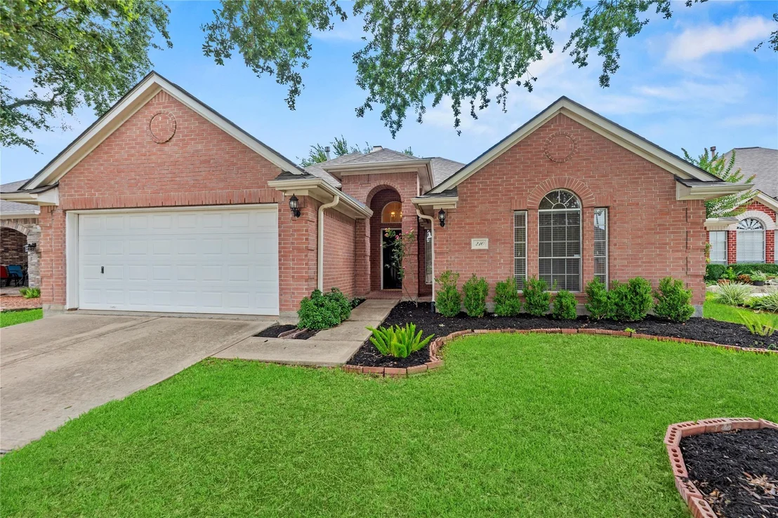Photo of 210 Leisure Drive