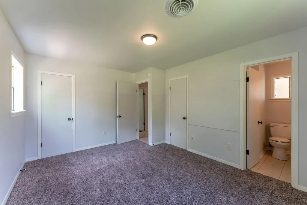 Photo of 1102 Lamar Drive