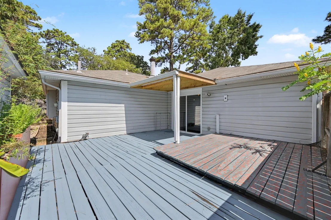 Photo of 25103 Thrushwood Lane