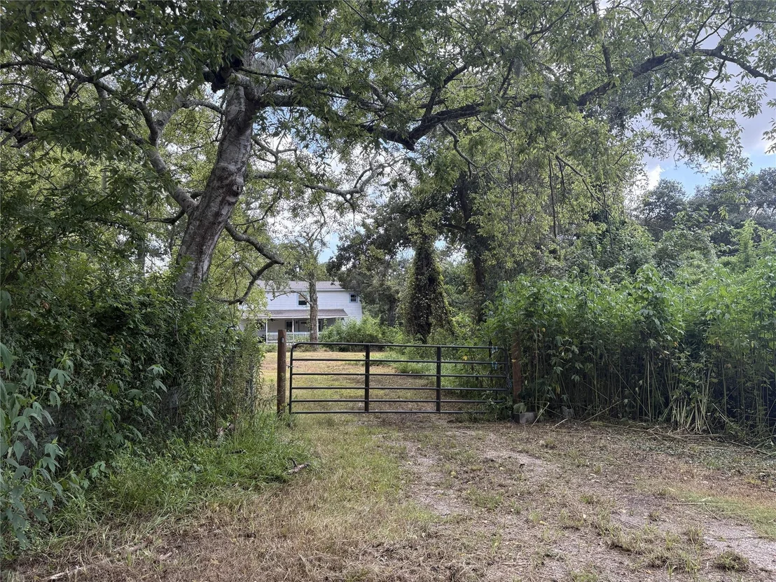Photo of 2529 Commerce Street