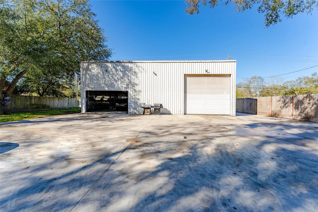 Photo of 11407 Iberia Drive