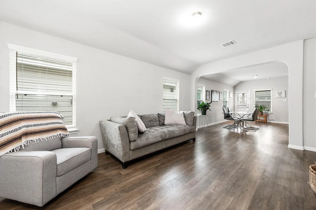 Photo of 17515 Greystanes Road