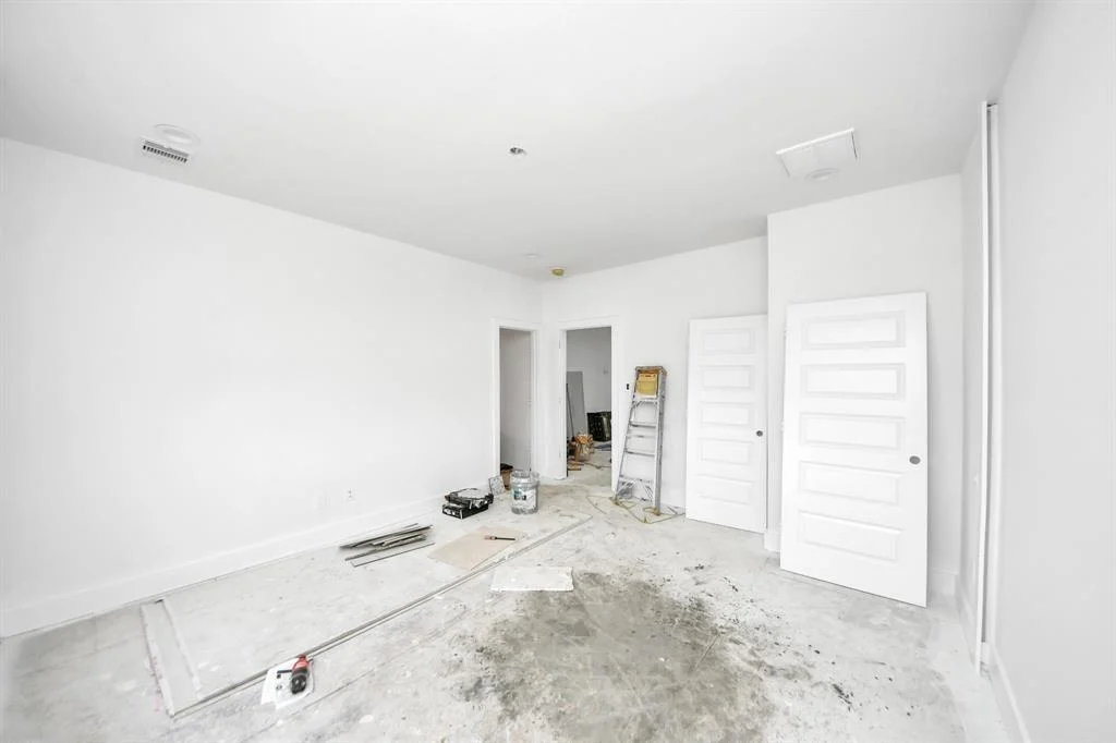 Photo of 2204 Diagonal Lane