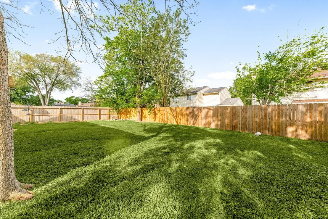Photo of 505 Lochnell Drive