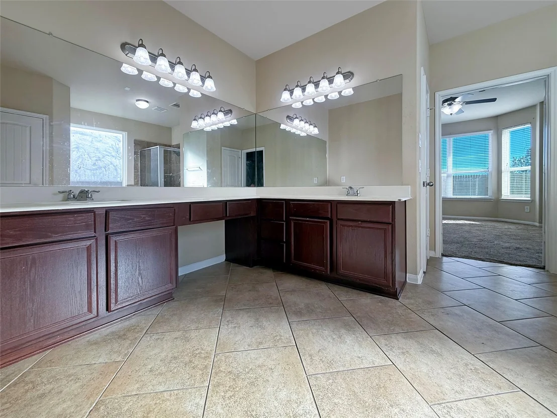 Photo of 1610 Mason Knights Drive