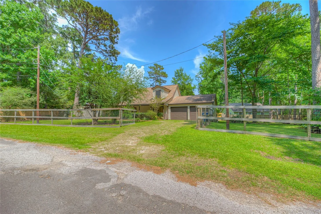 Photo of 647 Moose Drive