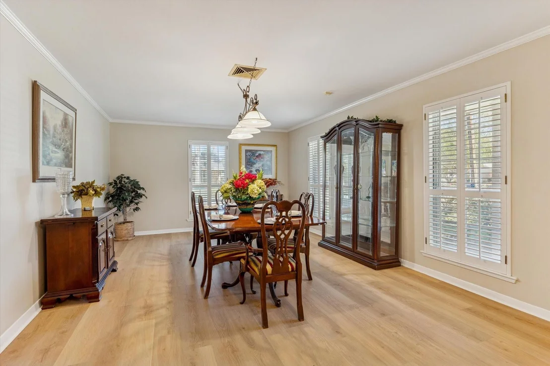 Photo of 10902 Mullins Drive