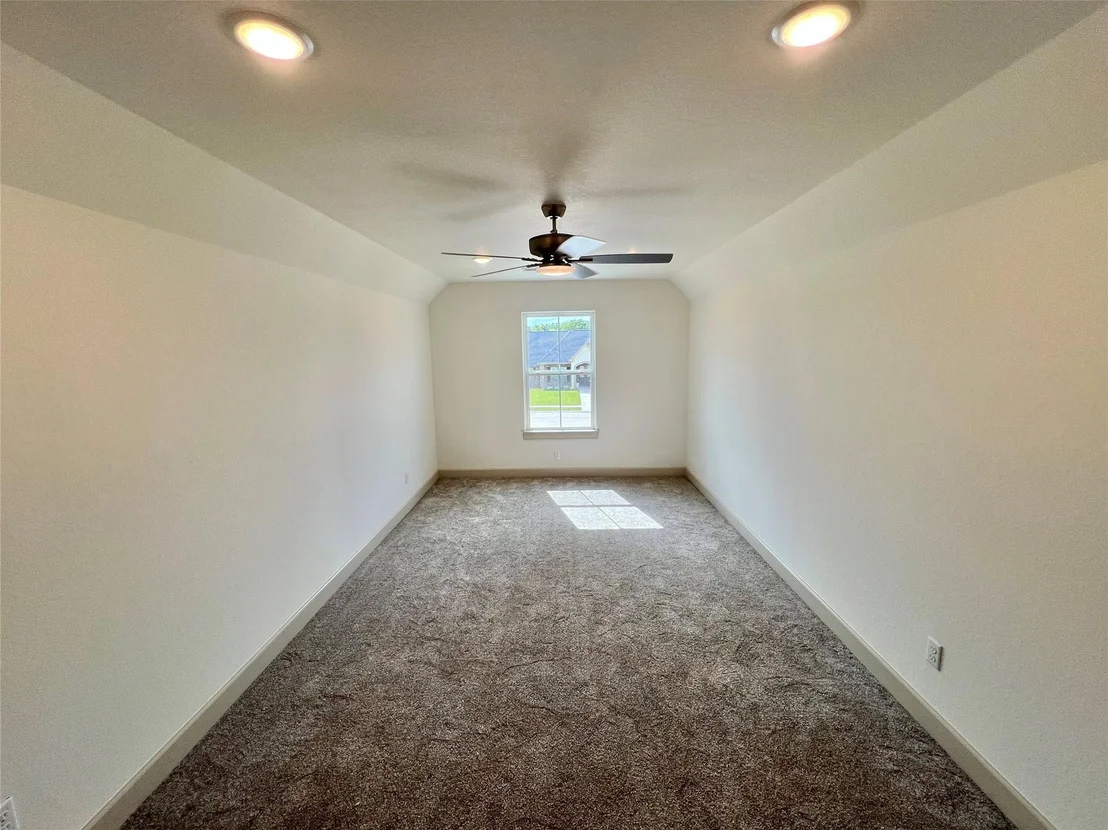 Photo of 839 Oak Ridge Drive