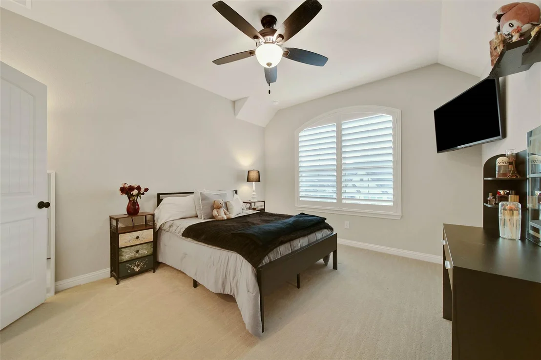 Photo of 28033 Woodland Bend Way