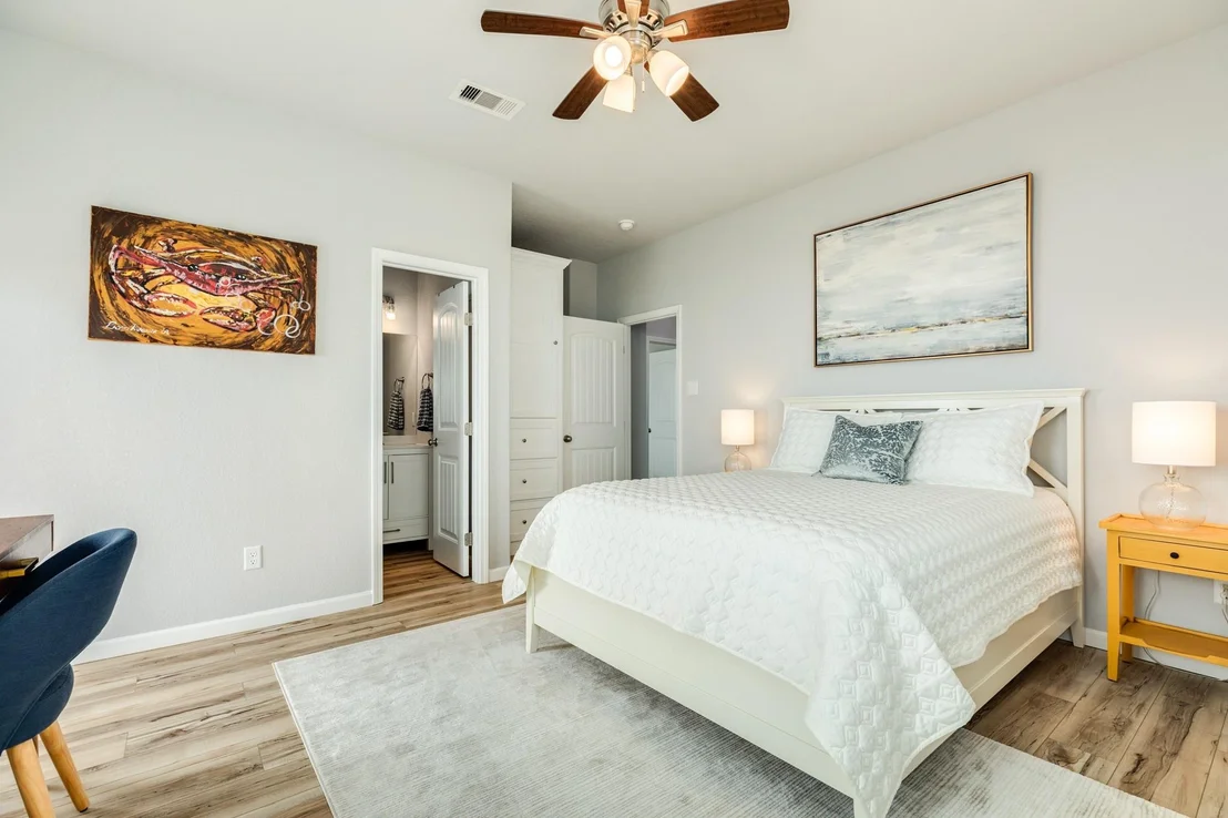 Photo of 2938 Bluewater Highway