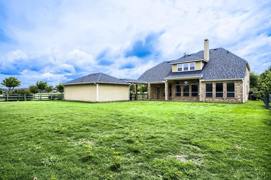 Photo of 5106 Water Oak Crescent