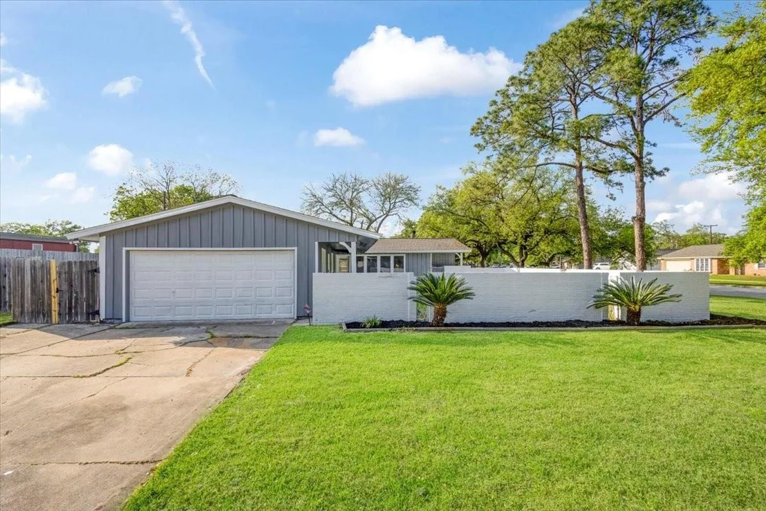 Photo of 3426 Valley Brook Drive