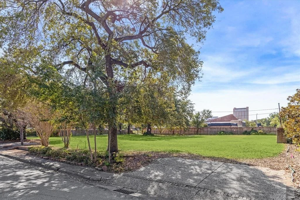 Photo of 5205 Del Monte Drive