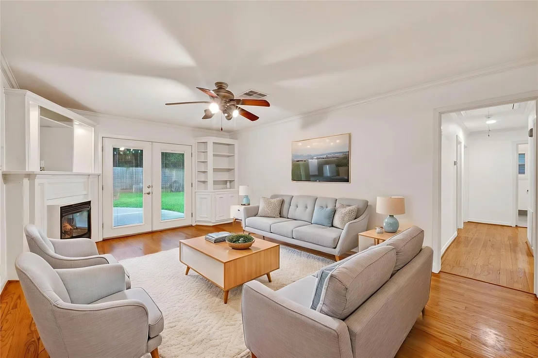 Photo of 5006 Creekbend Drive