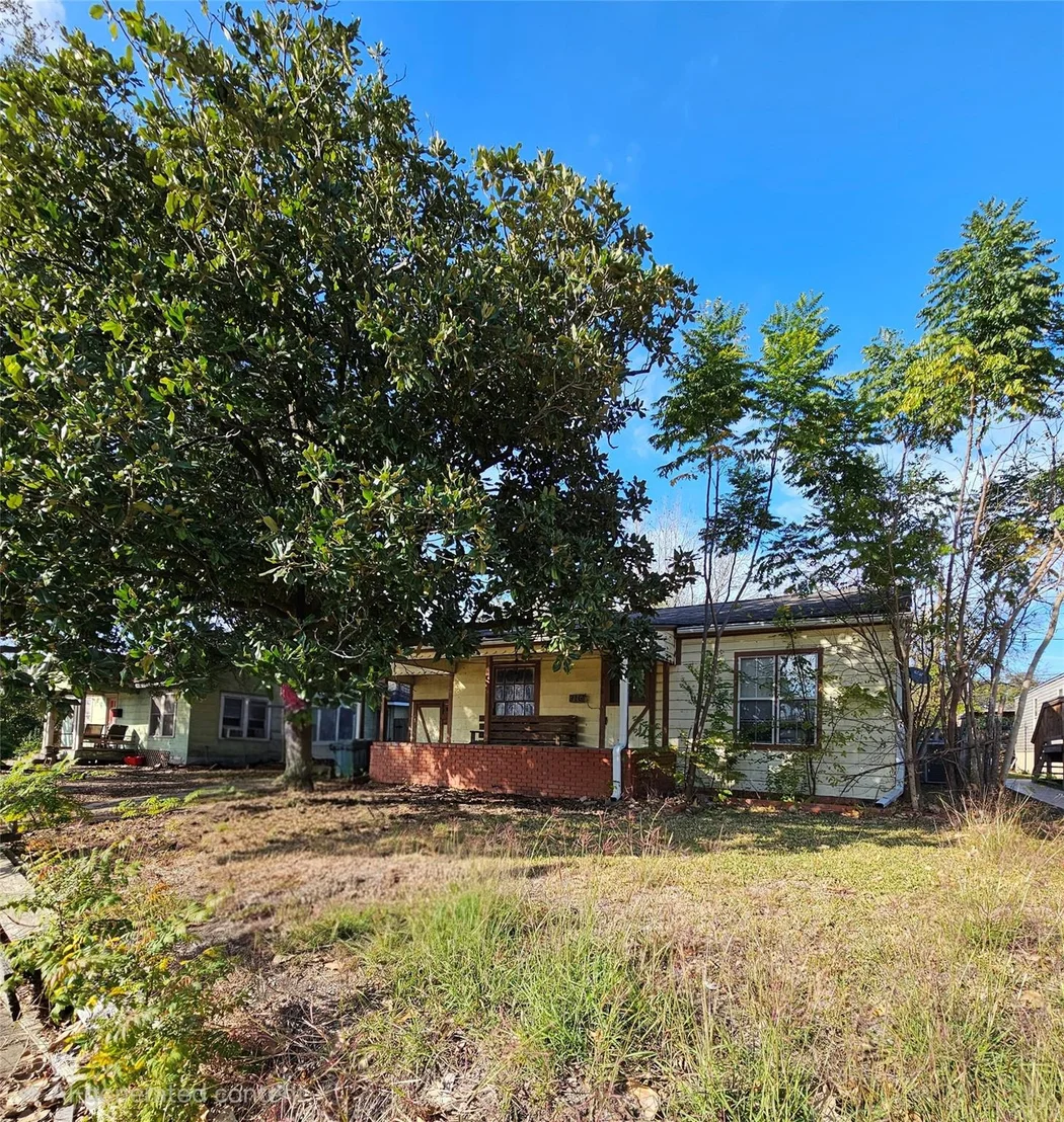 Photo of 316 Winona Drive