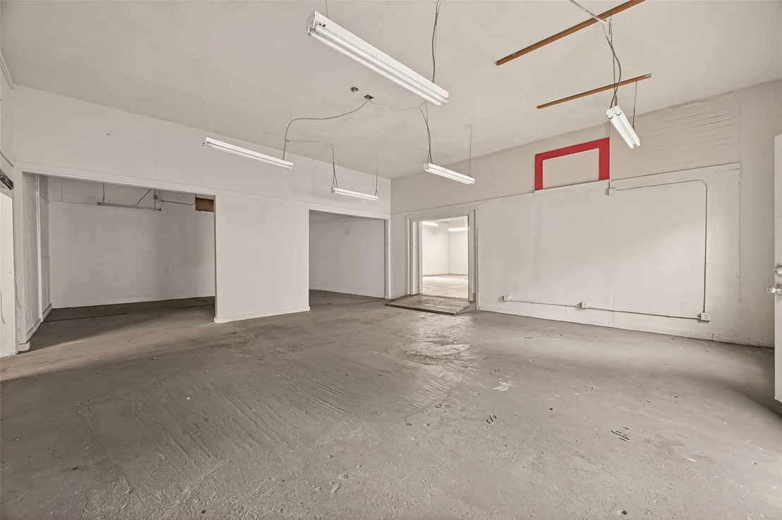 Photo of 2102 Common Street