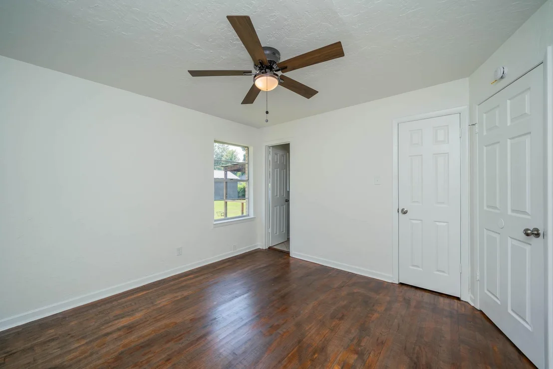 Photo of 818 Bean Ave
