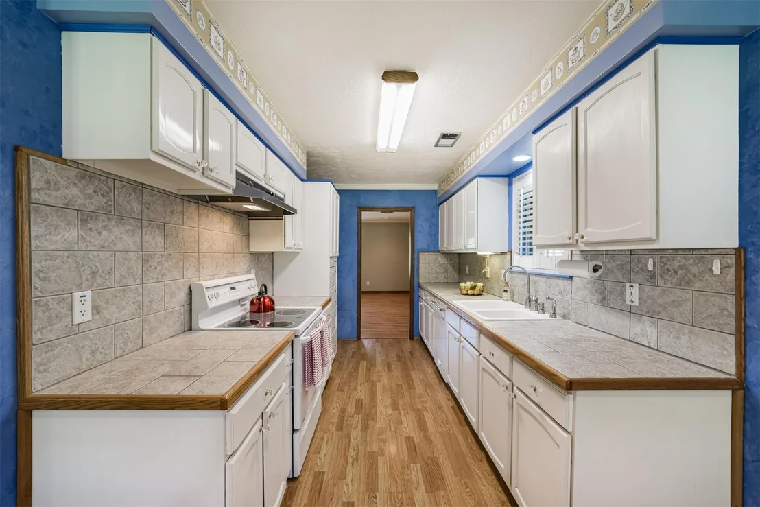 Photo of 7622 Eichler Drive