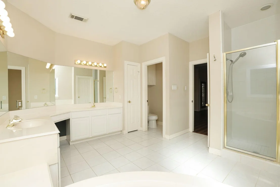 Photo of 21610 Meadowsweet Drive