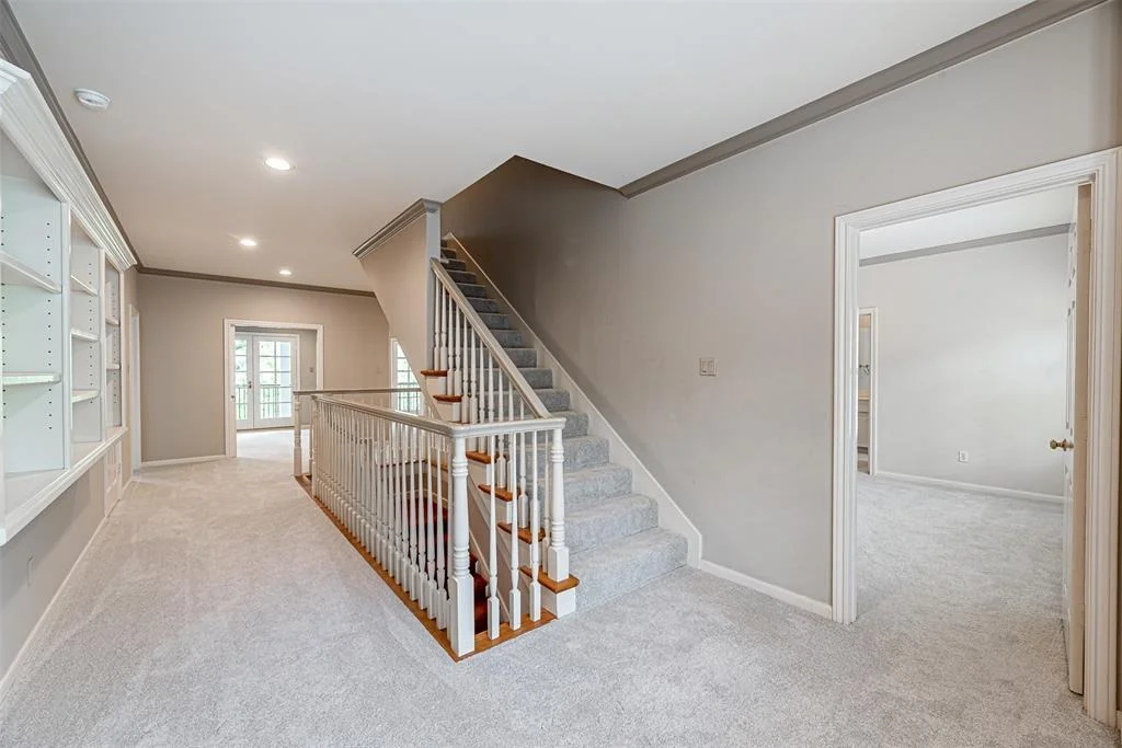 Photo of 27 Hudson Circle