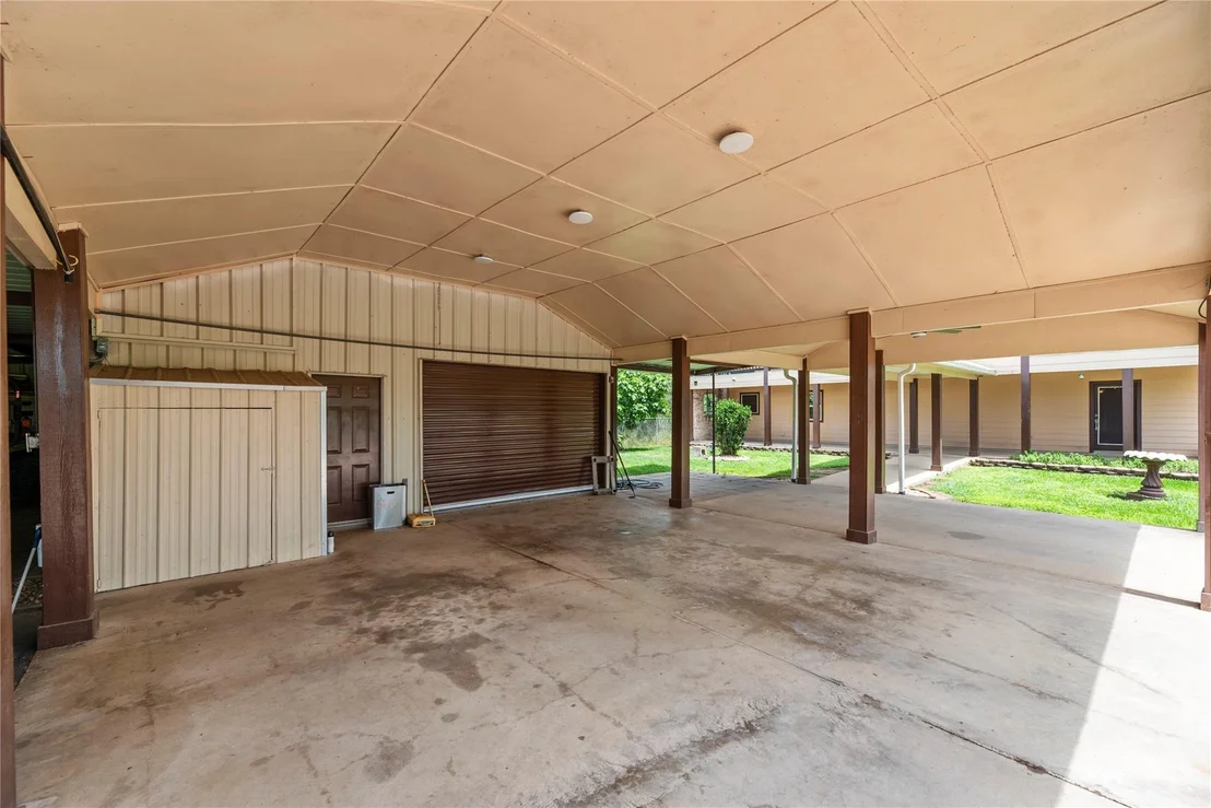 Photo of 523 Moore Bar Road