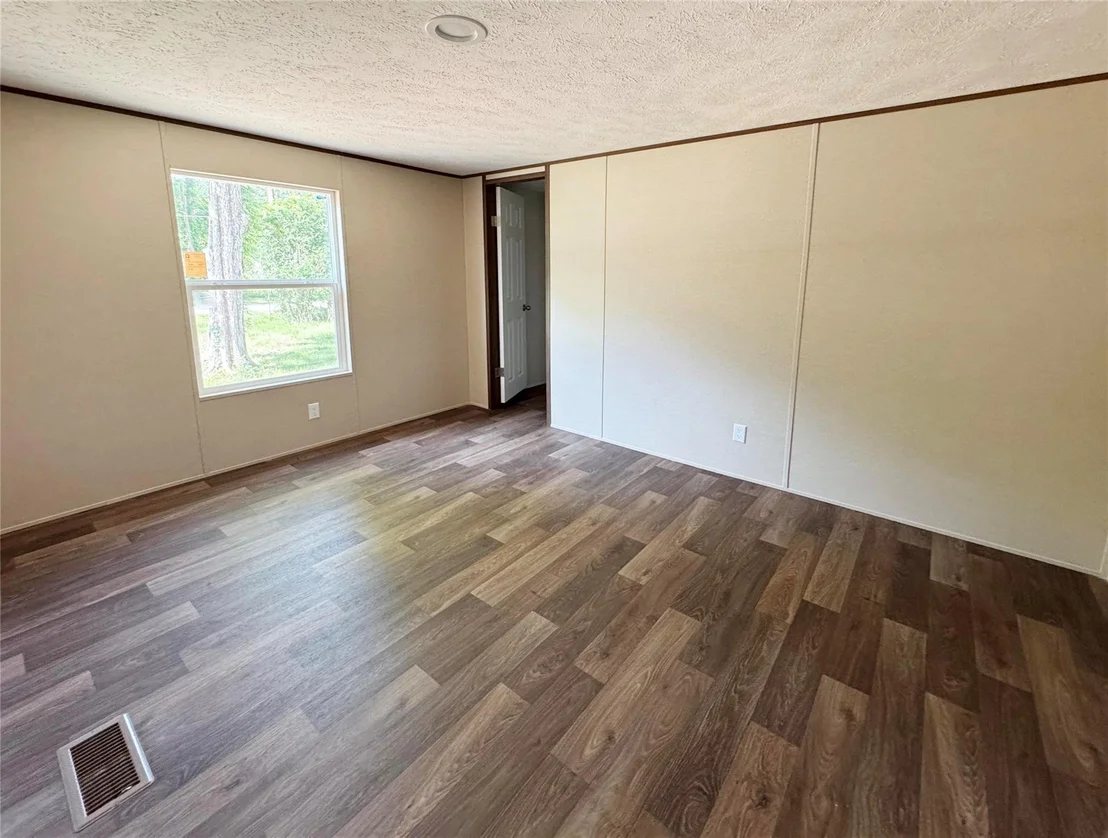 Photo of 26817 Long Street