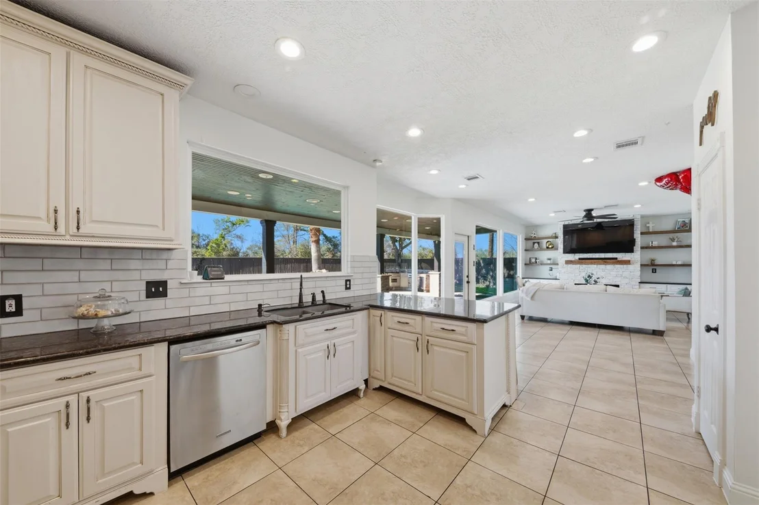Photo of 6411 Autumn Thistle Drive