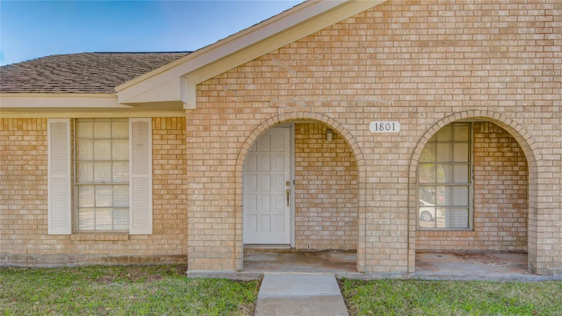 Photo of 1801 Acacia Circle