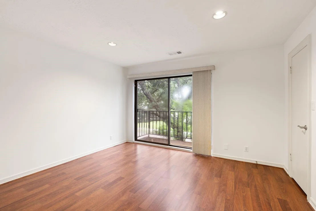 Photo of 12039 E Circle Drive