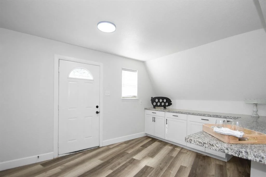 Photo of 907 Longhorn Trail